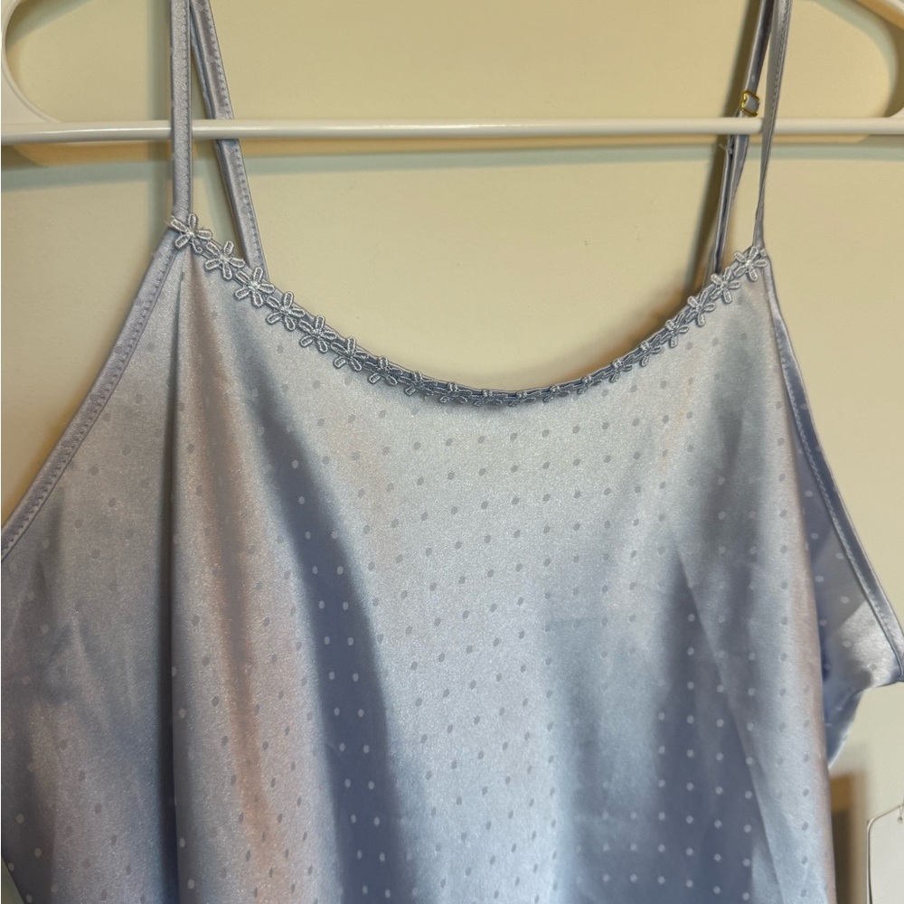 Flora by Flora Nikrooz NWT Paige Jacquard Dot Satin Chemise Periwinkle Medium - Picture 4 of 5
